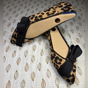 Rothy's The Bow Point ll- WIDE Sable Spot